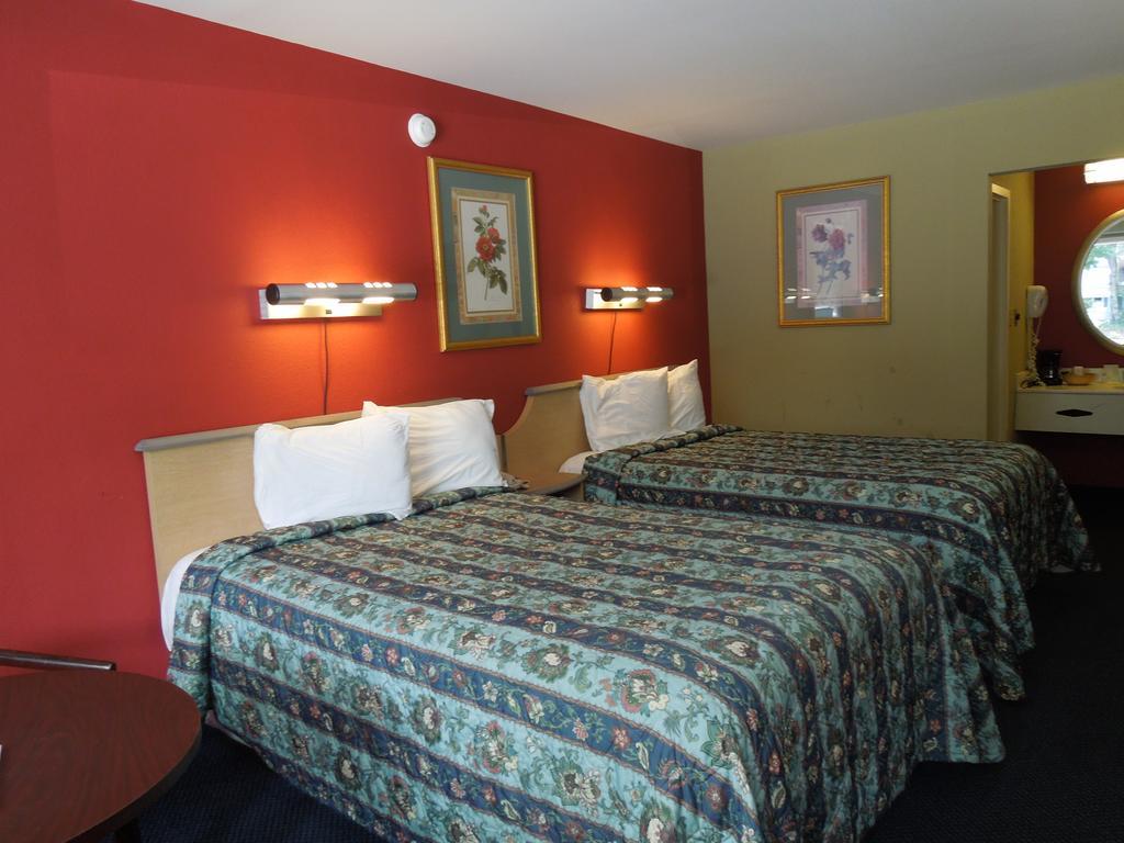 Red Roof Inn Williamsburg Zimmer foto