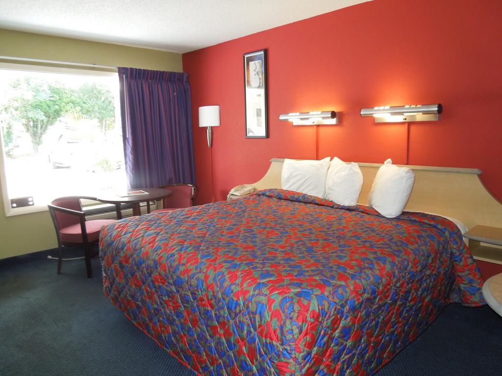 Red Roof Inn Williamsburg Zimmer foto